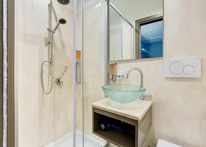 Easy Budget Colosseo 4*