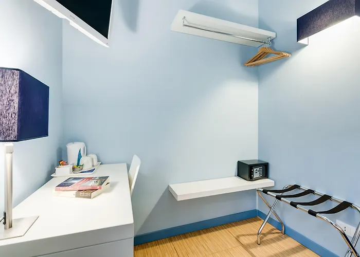 Easy Budget Colosseo 4* Rome