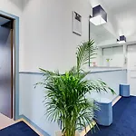 科洛索经济酒店 4*