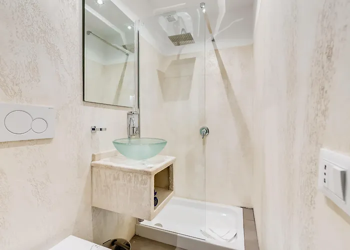 Easy Budget Colosseo 4* Rome
